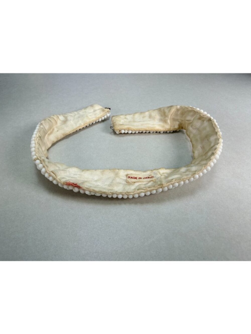 Made In Japan Milk Glass Bib Necklace White Beaded Mid Century Vintage - Picture 5 of 10